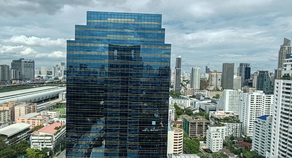 For sale and for rent 1 bed condo in Watthana, Bangkok