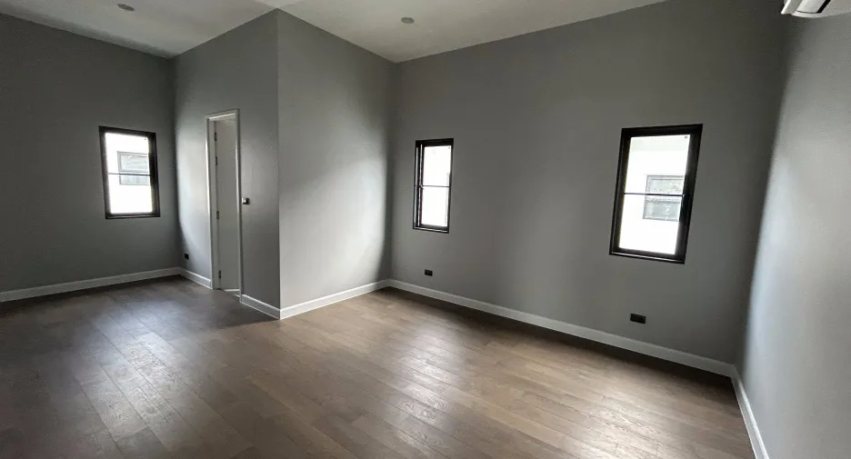 Casa en venta y en alquiler de 5 habitaciones en Don Mueang, Bangkok
