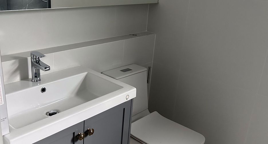 Haus zum Kauf und zur Miete mit 5 Zimmer in Don Mueang, Bangkok