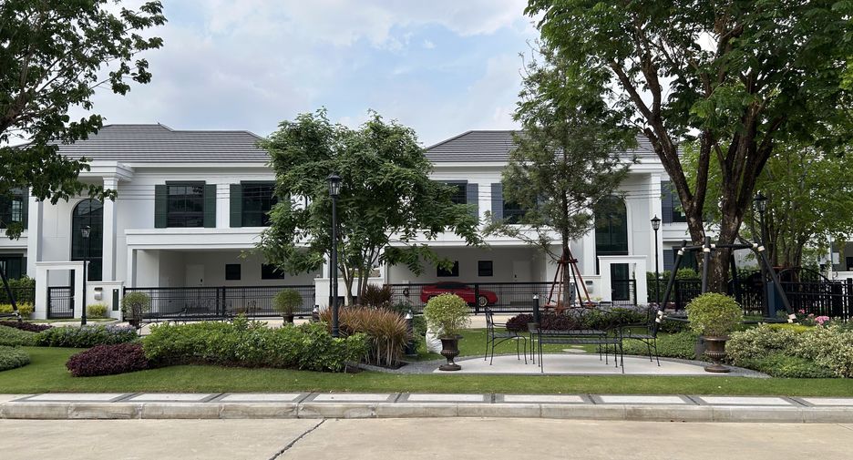Casa en venta y en alquiler de 5 habitaciones en Don Mueang, Bangkok
