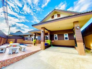 À louer 3 chambres villa à Bang Lamung, Chonburi