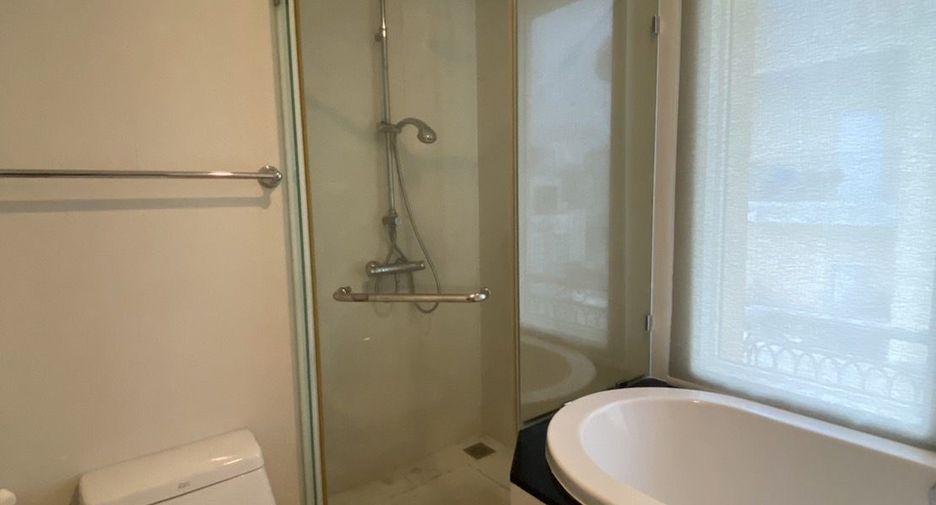 Condo en alquiler de 2 habitaciones en Watthana, Bangkok