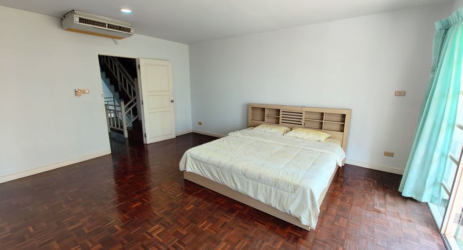 For sale 3 bedrooms townhouse in Hua Hin, Prachuap Khiri Khan