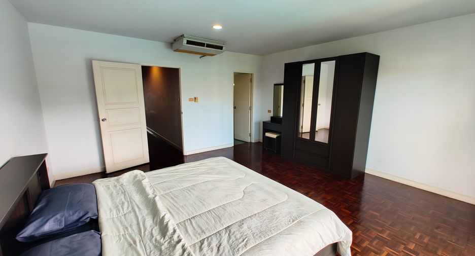 For sale 3 bedrooms townhouse in Hua Hin, Prachuap Khiri Khan