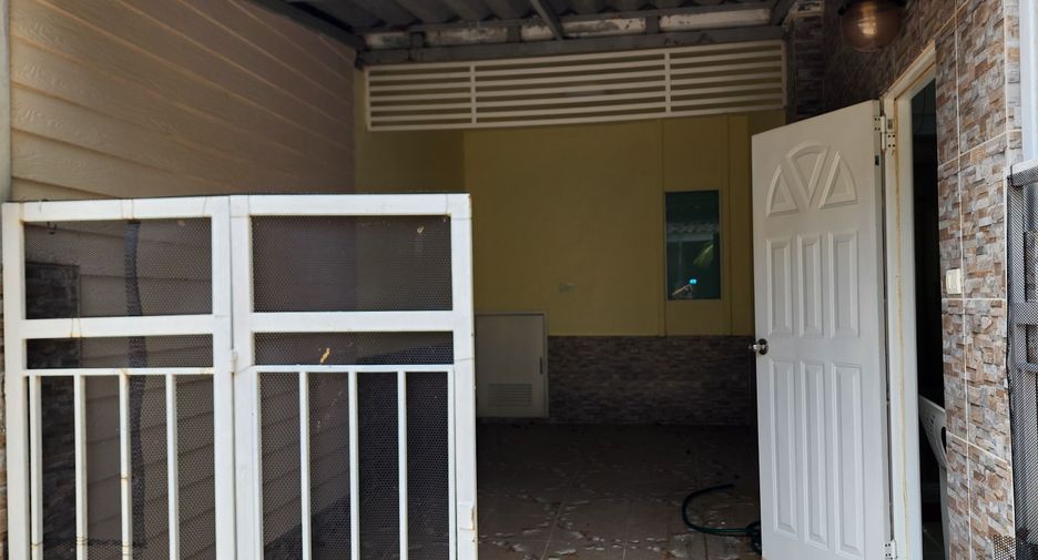 For sale and for rent 3 bedrooms townhouse in Thalang, Phuket