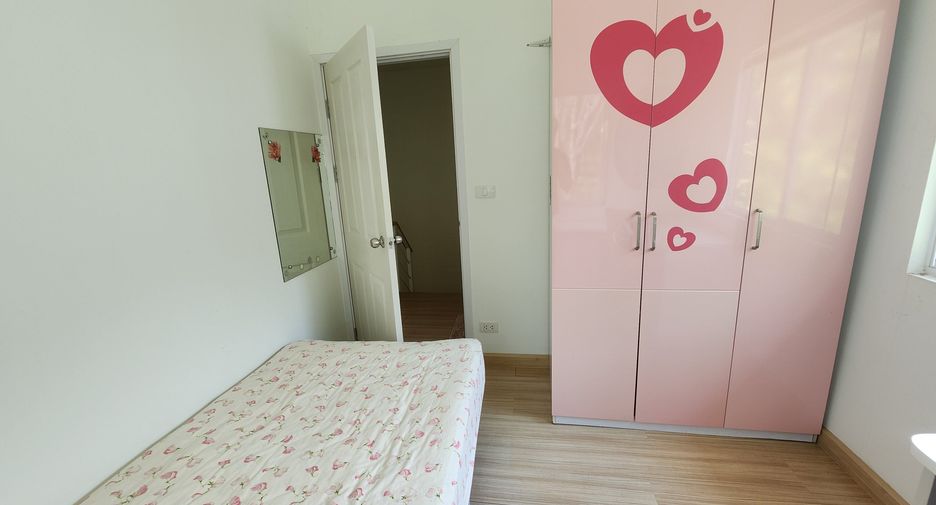 For sale and for rent 3 bedrooms townhouse in Thalang, Phuket