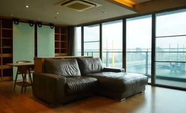 Condo en venta de 3 habitaciones en Yan Nawa, Bangkok