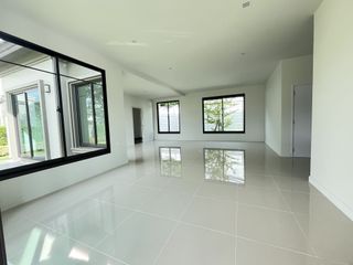 For sale 4 bedrooms house in Thawi Watthana, Bangkok