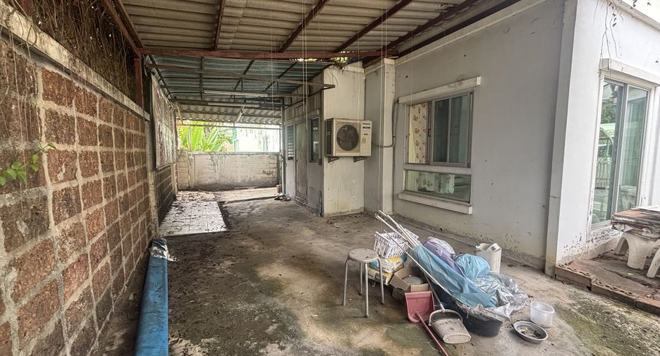 For sale 4 bedrooms house in Bang Khun Thian, Bangkok