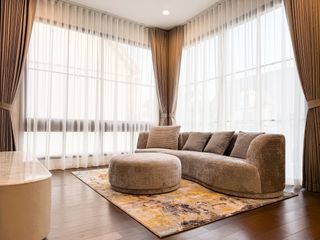 Casa en alquiler de 4 habitaciones en Bang Khen, Bangkok