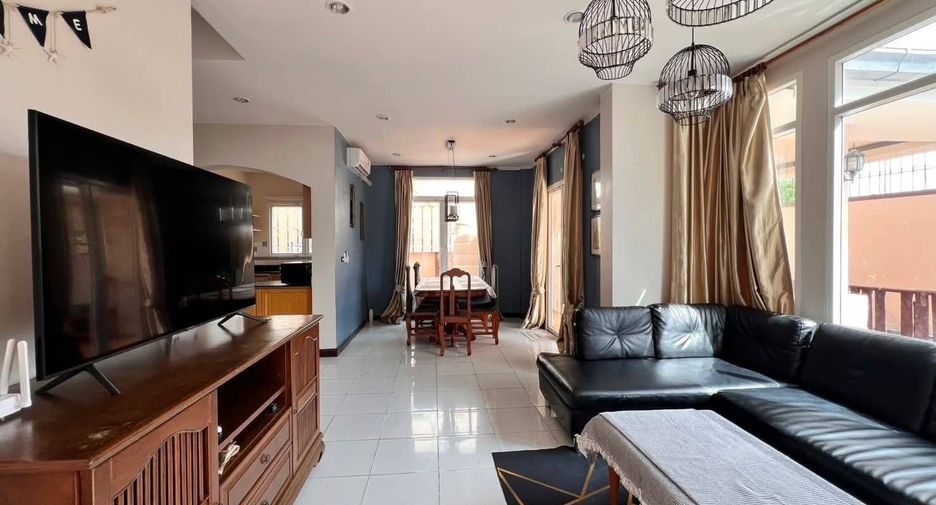 Villa zur Miete mit 4 Zimmer in Bang Lamung, Chonburi