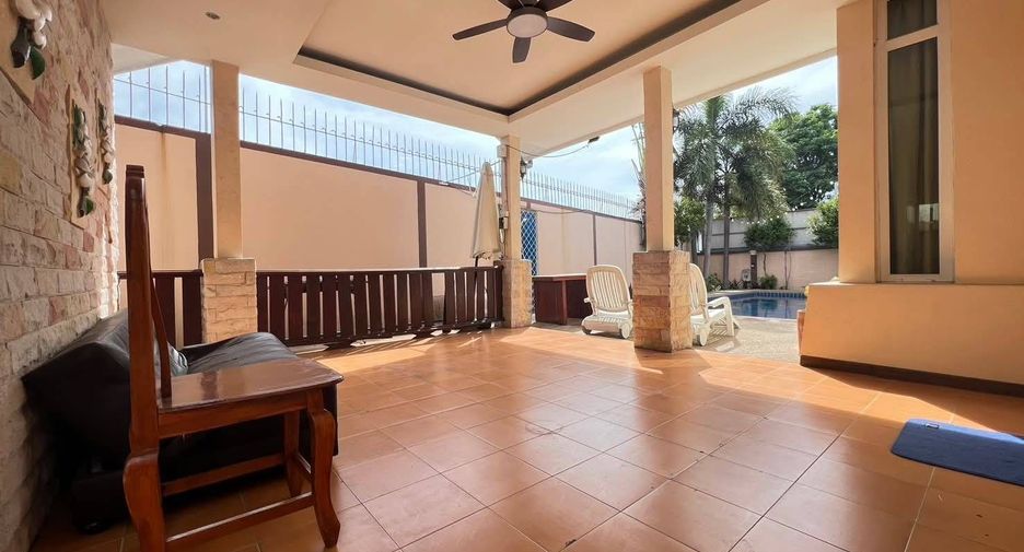 Villa zur Miete mit 4 Zimmer in Bang Lamung, Chonburi