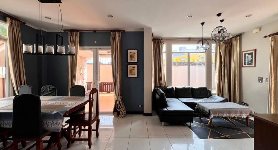 Villa zur Miete mit 4 Zimmer in Bang Lamung, Chonburi