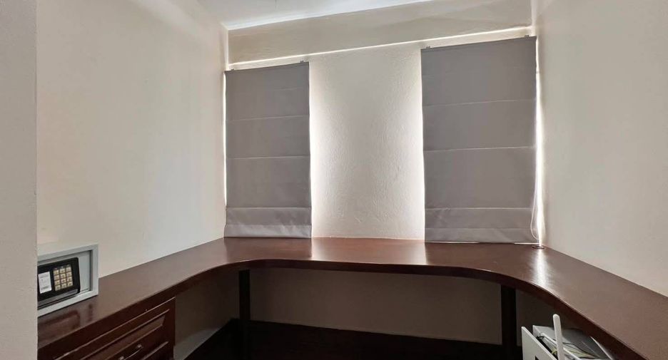 Villa zur Miete mit 4 Zimmer in Bang Lamung, Chonburi