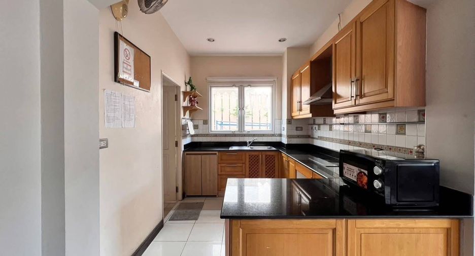 Villa zur Miete mit 4 Zimmer in Bang Lamung, Chonburi