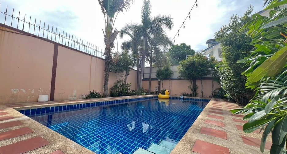 Villa zur Miete mit 4 Zimmer in Bang Lamung, Chonburi
