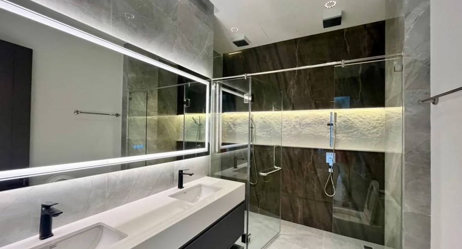 Villa zum Kauf mit 5 Zimmer in Jomtien, Pattaya