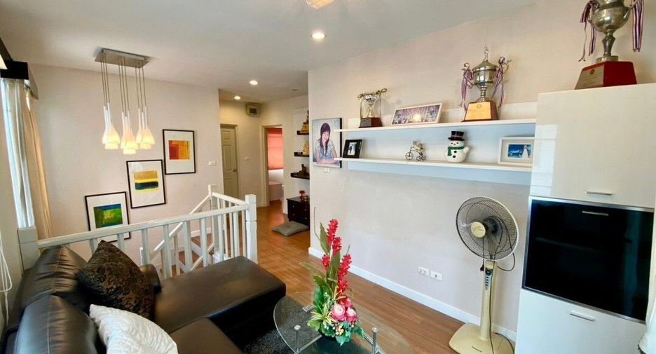 For sale 3 bedrooms house in Phasi Charoen, Bangkok