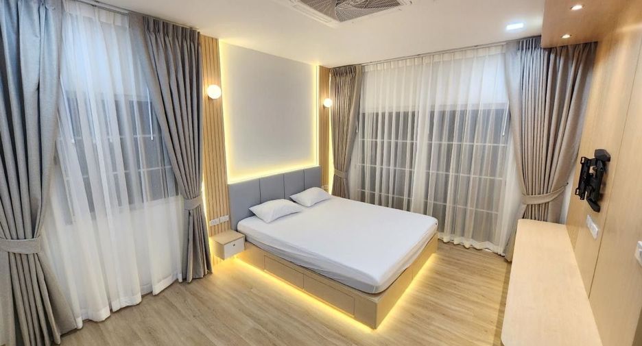 For rent 4 bedrooms house in Mueang Samut Prakan, Samut Prakan