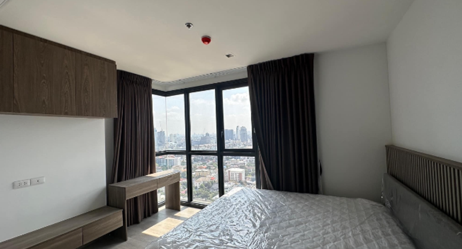 For rent 2 bedrooms condo in Chatuchak, Bangkok