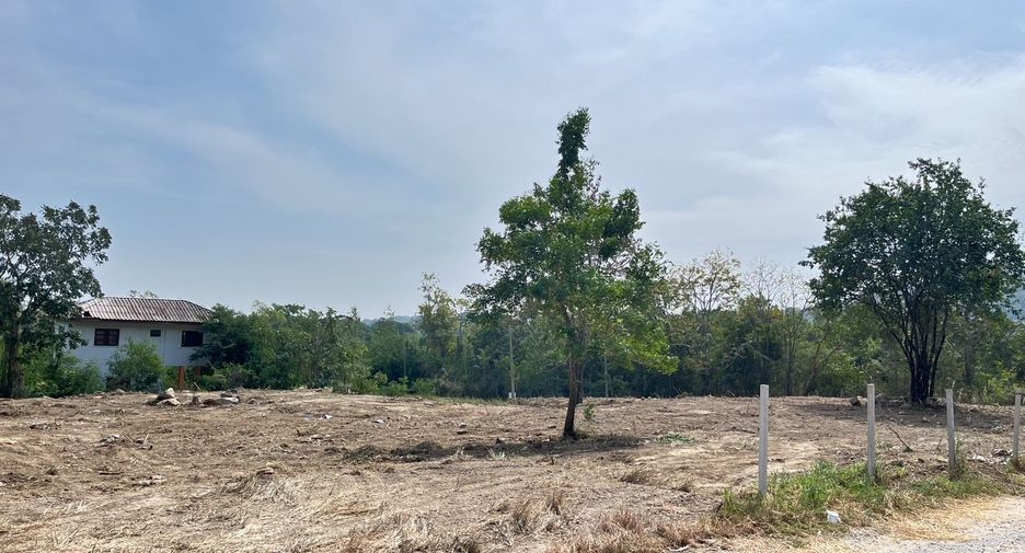 出售 土地 在 华欣, 班武里府