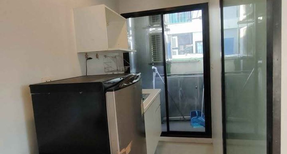 For sale 1 bed condo in Mueang Samut Prakan, Samut Prakan