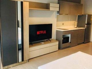 Wohnung zur Miete mit Studio in Huai Khwang, Bangkok