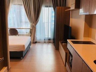 Wohnung zur Miete mit Studio in Huai Khwang, Bangkok