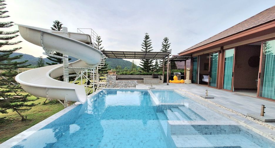 For rent 3 bedrooms villa in Hua Hin, Prachuap Khiri Khan