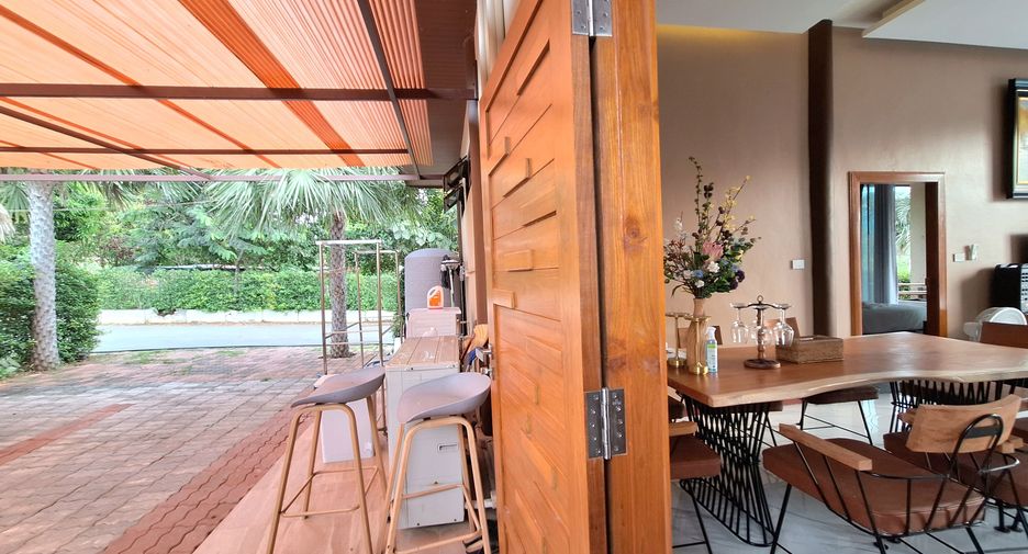 For rent 3 bedrooms villa in Hua Hin, Prachuap Khiri Khan