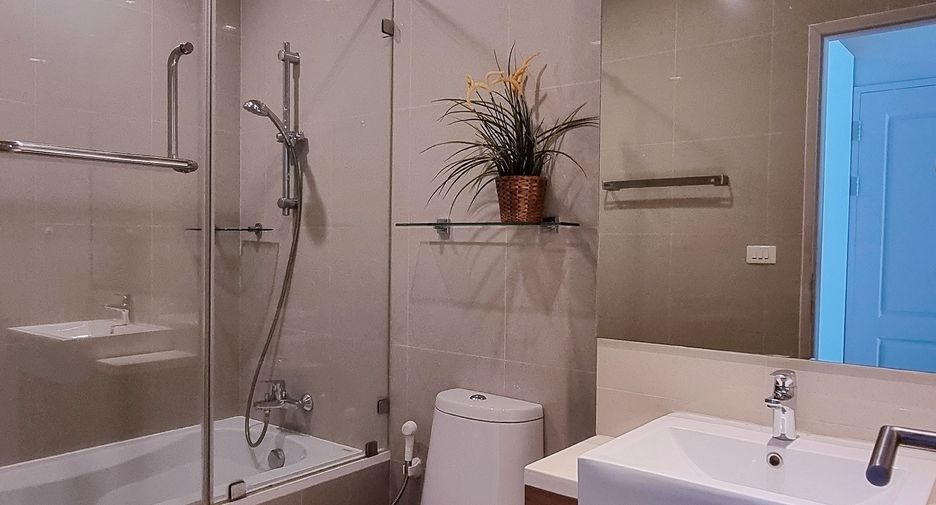 For rent 1 bed condo in Khlong Toei, Bangkok