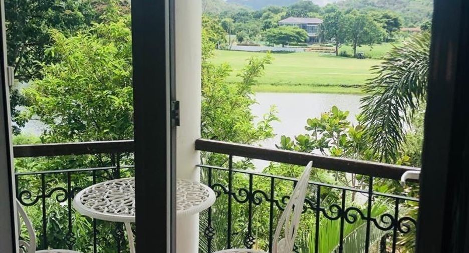 For sale 6 bedrooms villa in Cha Am, Phetchaburi