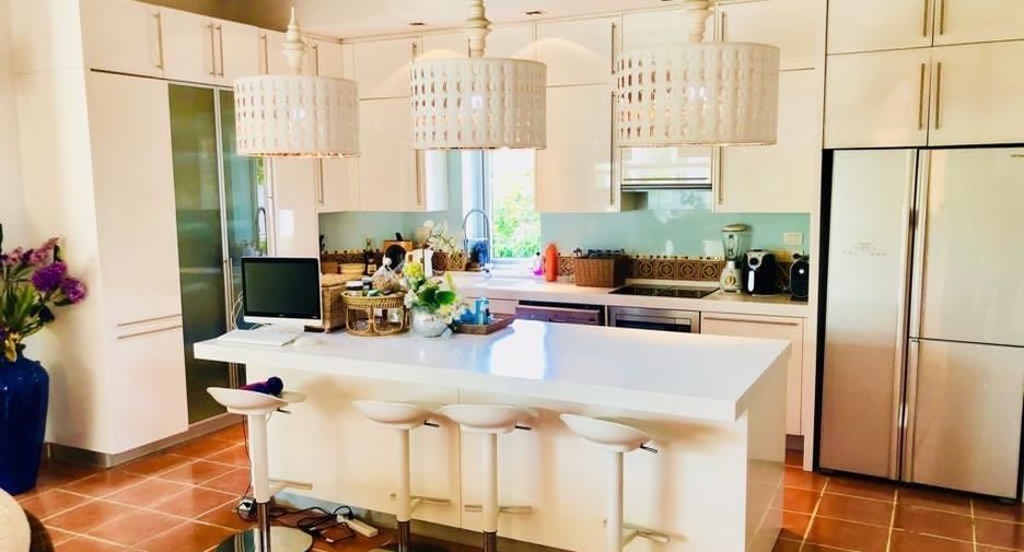 For sale 6 bedrooms villa in Cha Am, Phetchaburi