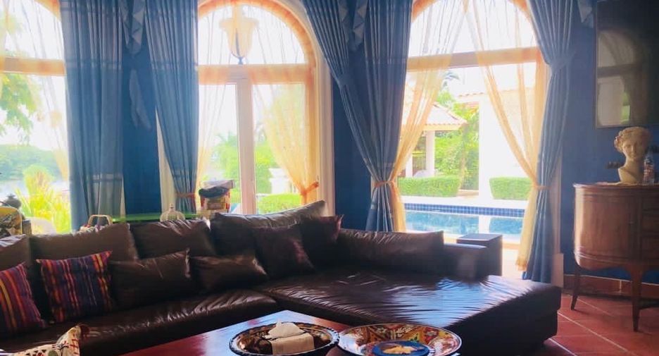 For sale 6 bedrooms villa in Cha Am, Phetchaburi