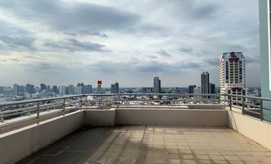 For sale 5 ベッドルーム condo in Bang Kho Laem, Bangkok