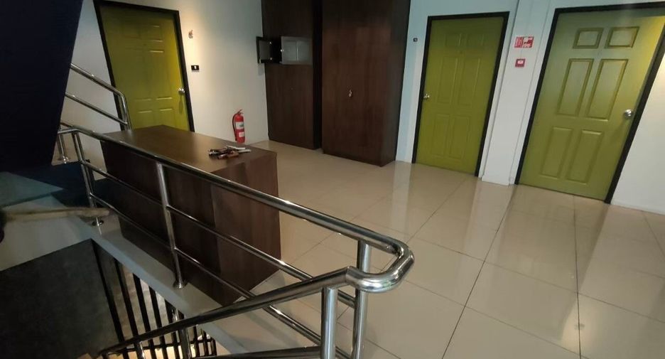 For sale and for rent 8 bedrooms retail Space in Bang Lamung, Chonburi