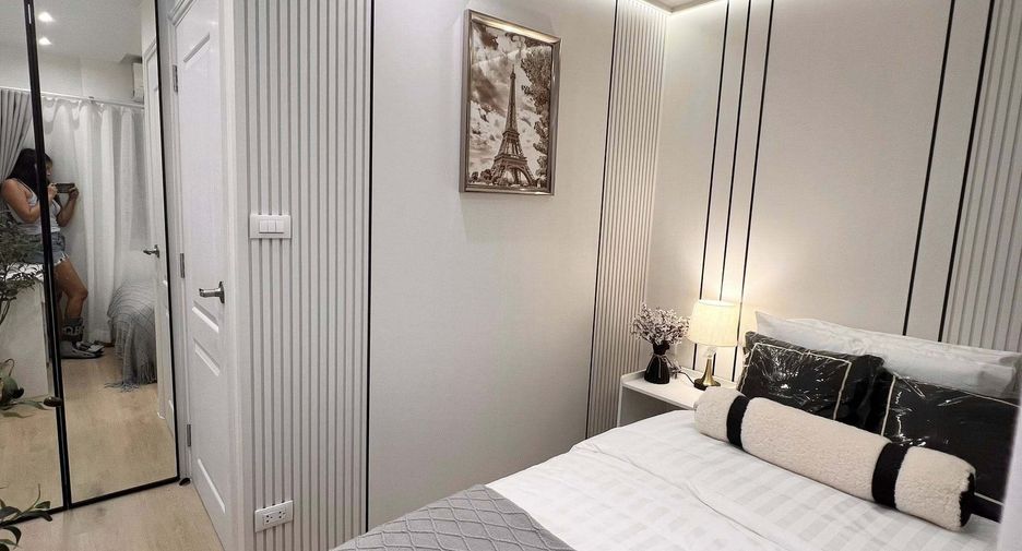 For sale 3 bedrooms condo in Yan Nawa, Bangkok