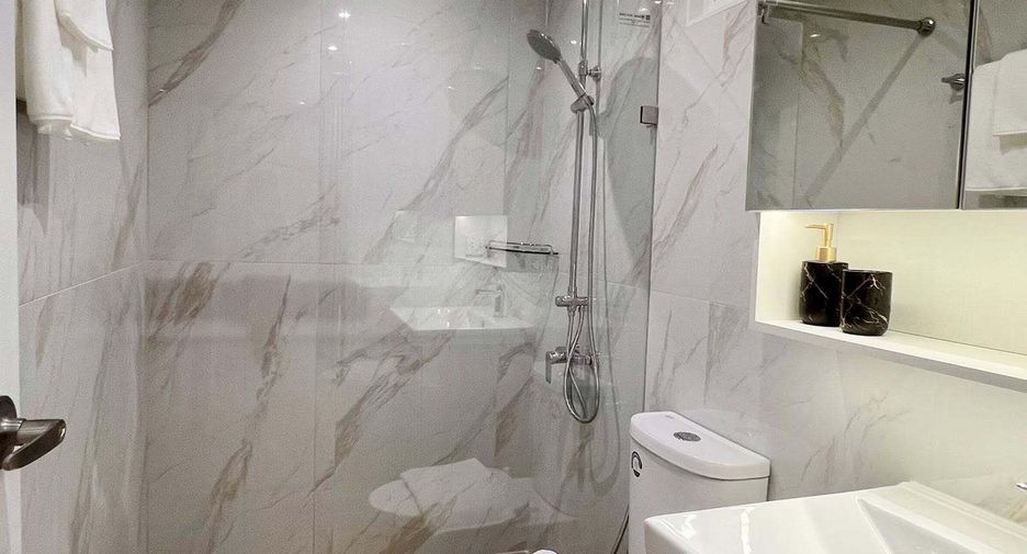 For sale 3 bedrooms condo in Yan Nawa, Bangkok