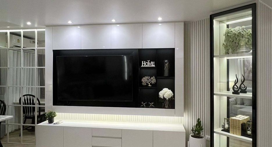 For sale 3 bedrooms condo in Yan Nawa, Bangkok