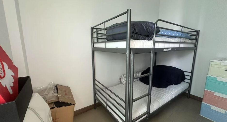 For rent 3 bedrooms condo in Watthana, Bangkok