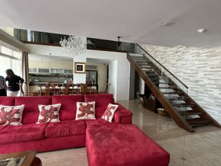 For sale 4 bedrooms condo in Sathon, Bangkok