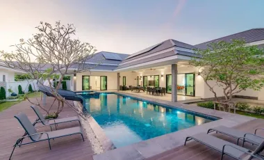 For sale 5 bedrooms villa in Cha Am, Phetchaburi