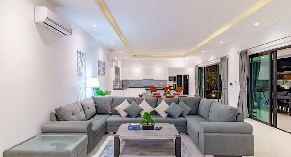 For sale 5 bedrooms villa in Cha Am, Phetchaburi