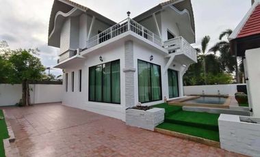 Villa zur Miete mit 5 Zimmer in Bang Lamung, Chonburi