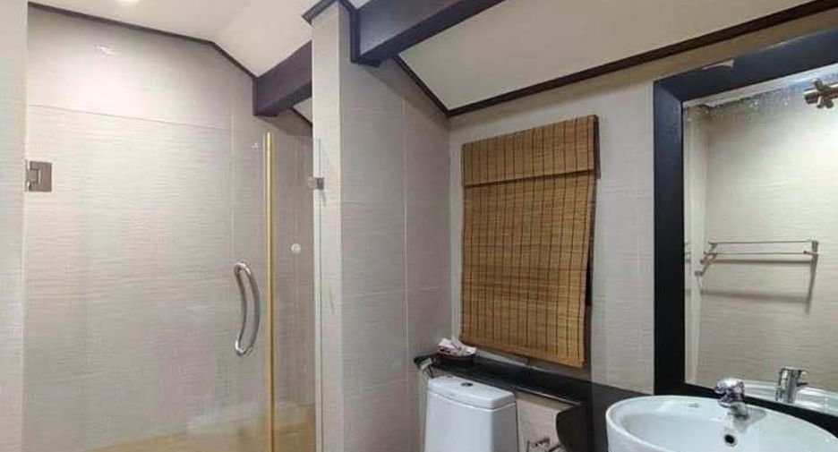 For rent 5 bedrooms villa in Bang Lamung, Chonburi