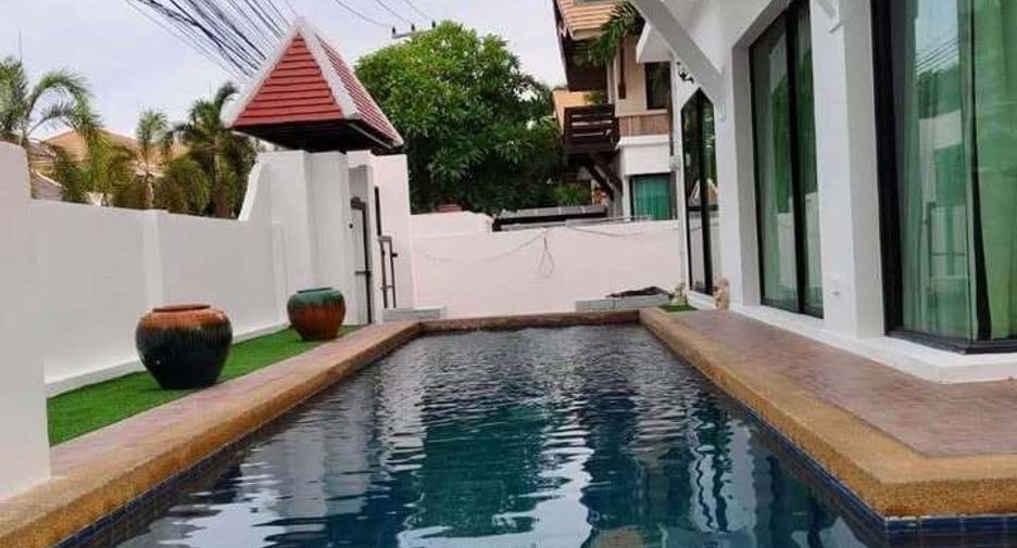 For rent 5 bedrooms villa in Bang Lamung, Chonburi