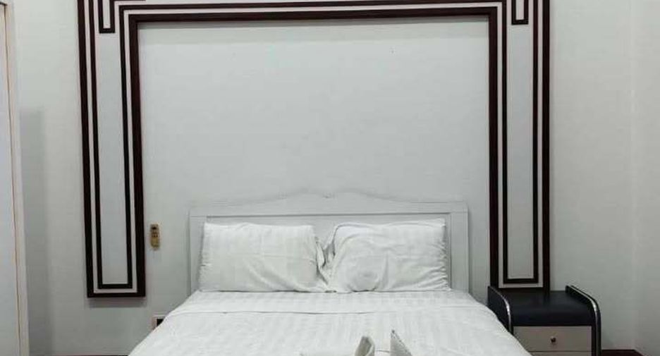 For rent 5 bedrooms villa in Bang Lamung, Chonburi