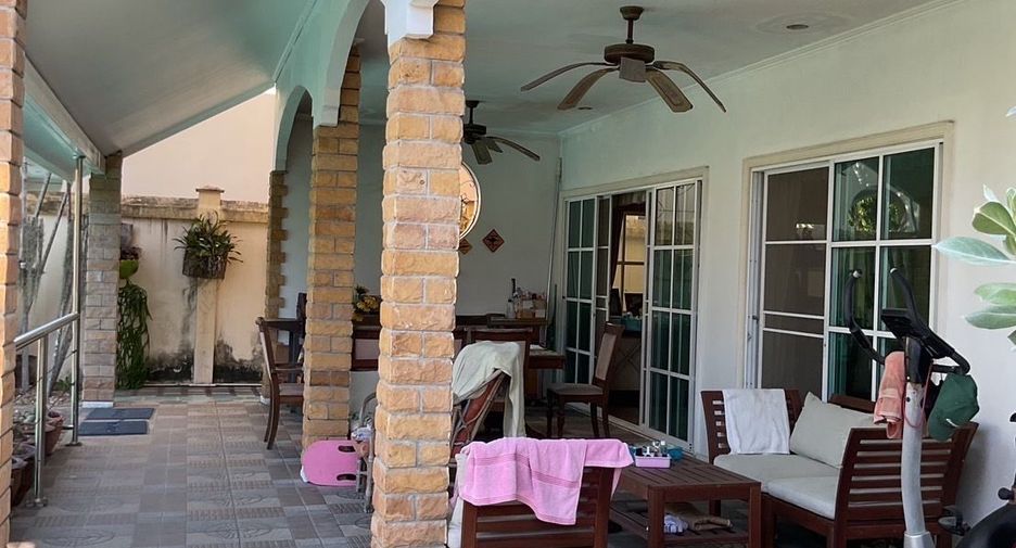 À vendre 3 chambres maison à Bang Lamung, Chonburi