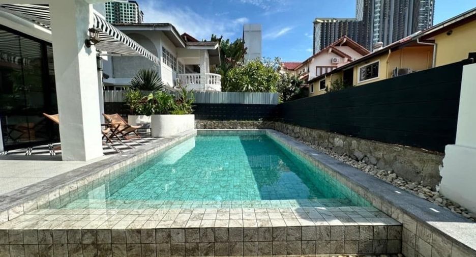 For sale 4 bedrooms villa in Bang Lamung, Chonburi