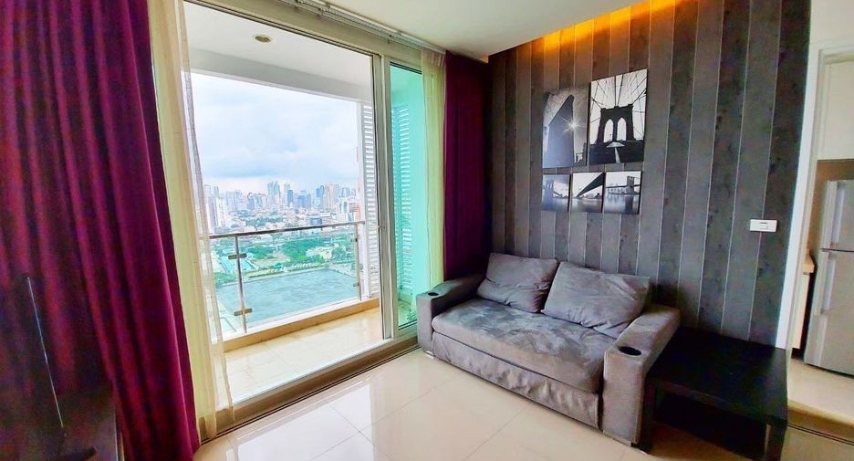 Condo en alquiler de 2 habitaciones en Huai Khwang, Bangkok
